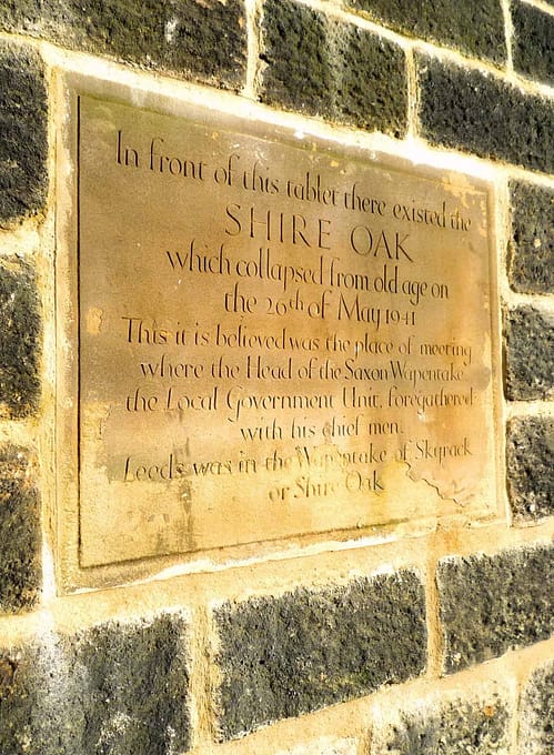 The commemorative plaque for the Shire Oak